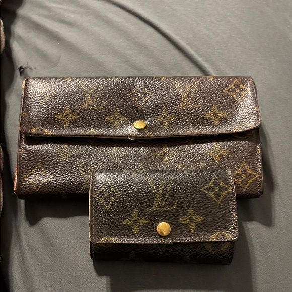 Louis Vuitton Monogram Wallet and Key Wallet Set - Picture 1 of 11